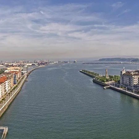 Апартаменты Atico Lujo Costa Vasca Bilbao,terraza, Mar, Jacuzi *