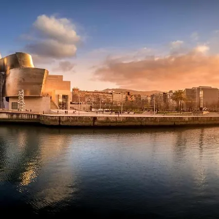 Atico Lujo Costa Vasca Bilbao,terraza, Mar, Jacuzi 아파트 *