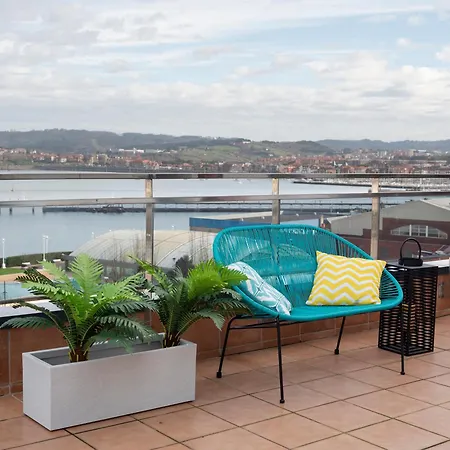 Atico Lujo Costa Vasca Bilbao,terraza, Mar, Jacuzi 아파트 Santurtzi