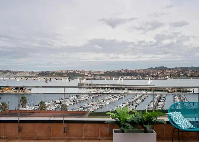 Atico Lujo Costa Vasca Bilbao,terraza, Mar, Jacuzi Apartment Santurtzi